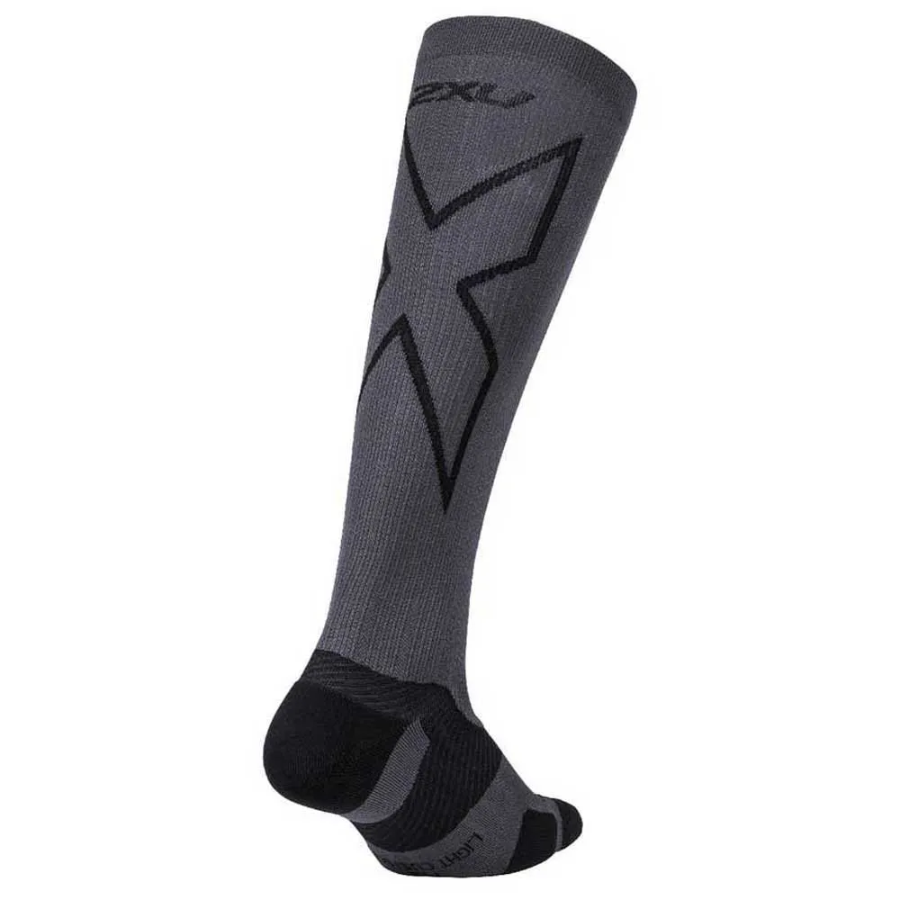 2XU Vectr Light Cushion 32- Lange Socken 37 Cm male, Titanium / black 2XU Vectr Light Cushion 32- Lange Socken 37 Cm male, Titanium / black