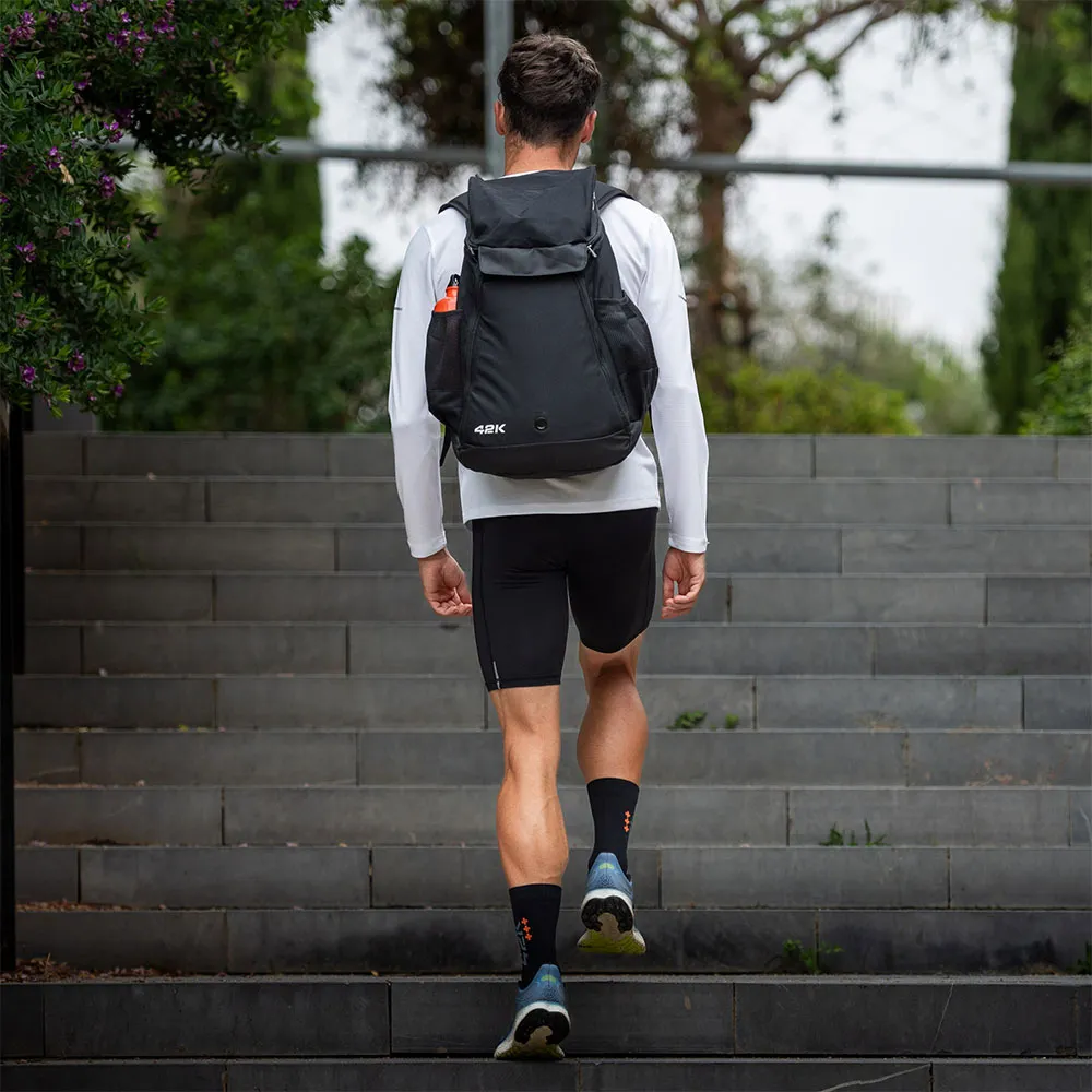 42k Running 9´´58 30l Rucksack, Black 42k Running 9´´58 30l Rucksack, Black