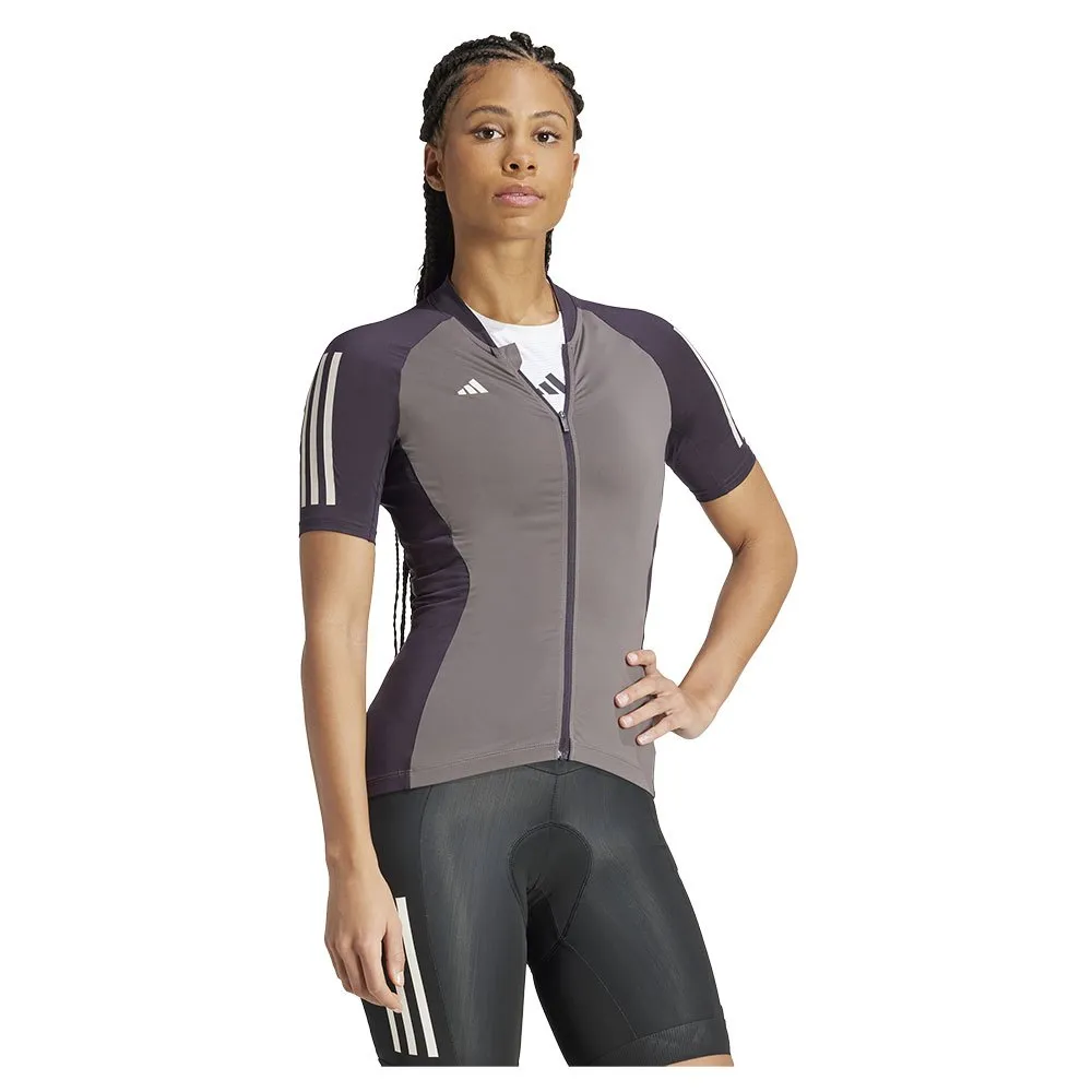 adidas Essentials 3 Stripes Kurzarm-radtrikot adidas Essentials 3 Stripes Kurzarm-radtrikot