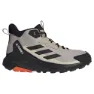 Wonder beige / core black / semi impact orange