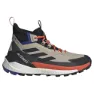 Wonder beige / core black / semi impact orange