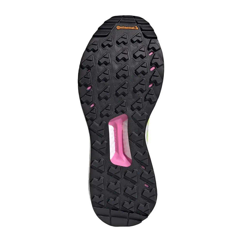 adidas Terrex Free Hiker Primeblue Wanderstiefel, Halo blue / hi-res yellow / screaming pink adidas Terrex Free Hiker Primeblue Wanderstiefel, Halo blue / hi-res yellow / screaming pink