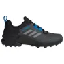 Core black / grey three / blue rush