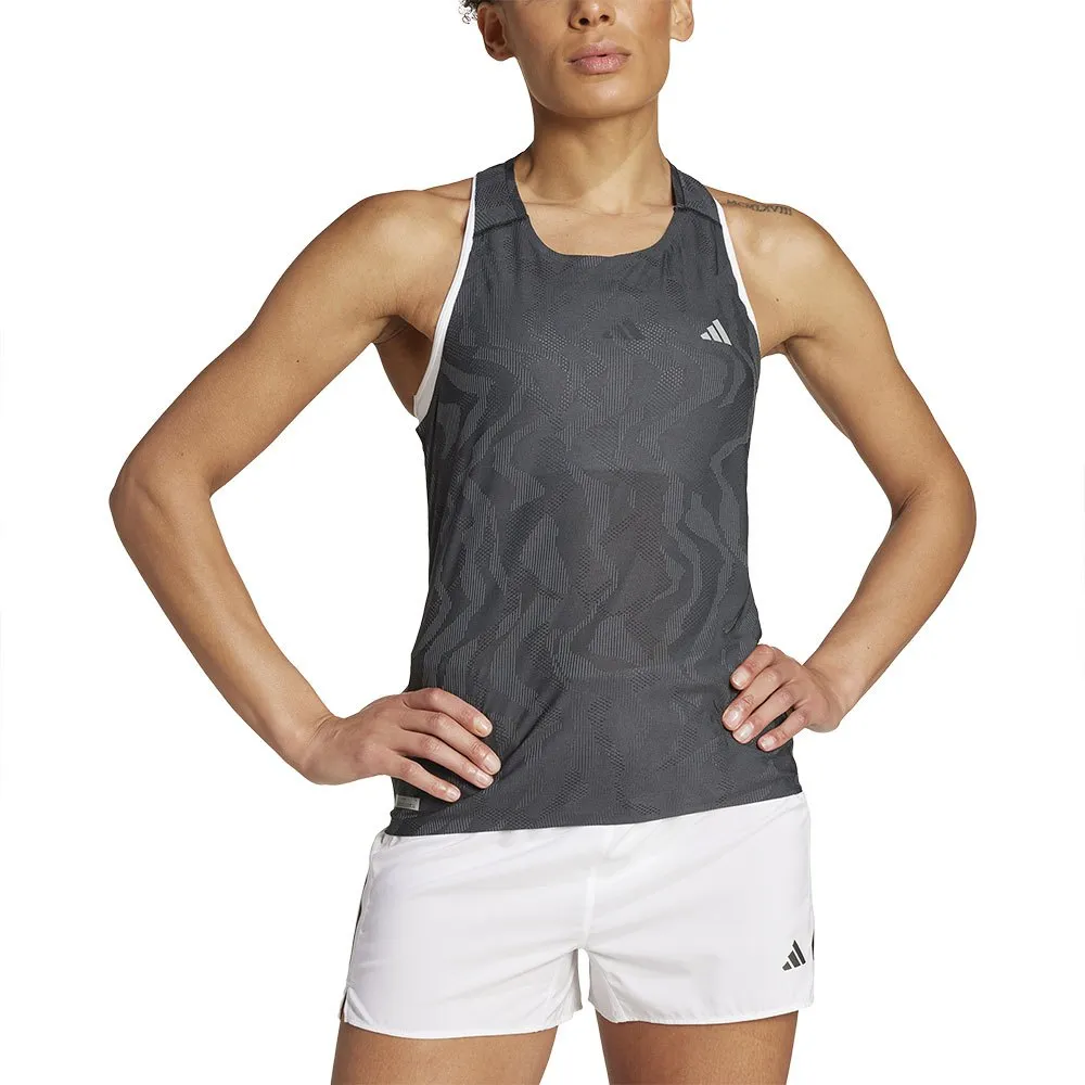 adidas Ultimate Airchill Engineered Running ärmelloses T-shirt female adidas Ultimate Airchill Engineered Running ärmelloses T-shirt female