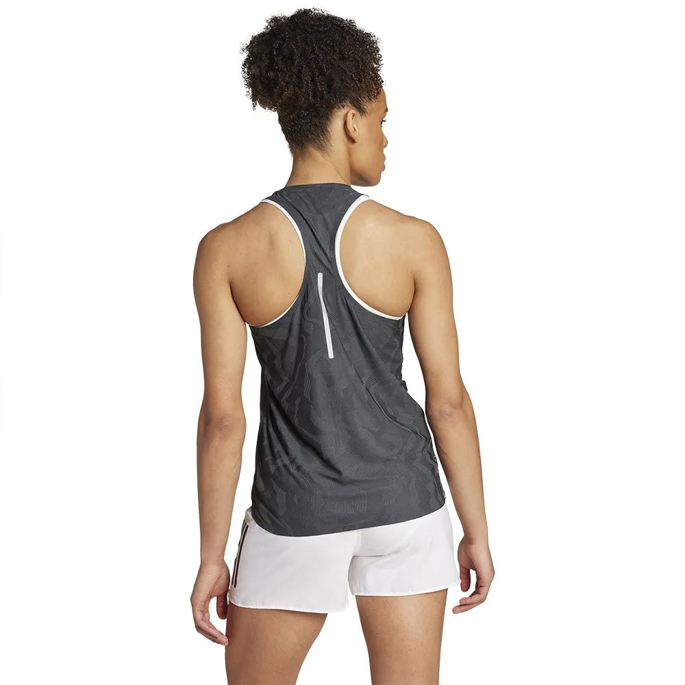 adidas Ultimate Airchill Engineered Running ärmelloses T-shirt female adidas Ultimate Airchill Engineered Running ärmelloses T-shirt female