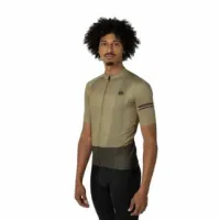 AGU Duo Essential Strategy Kurzarm-radtrikot AGU Duo Essential Strategy Kurzarm-radtrikot