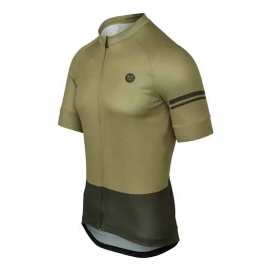 AGU Duo Essential Strategy Kurzarm-radtrikot AGU Duo Essential Strategy Kurzarm-radtrikot