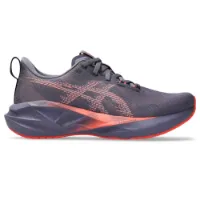 Asics Novablast 5 Laufschuhe Refurbished female