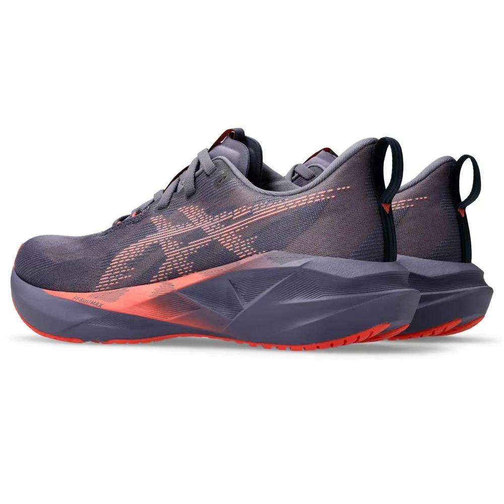 Asics Novablast 5 Laufschuhe Refurbished female