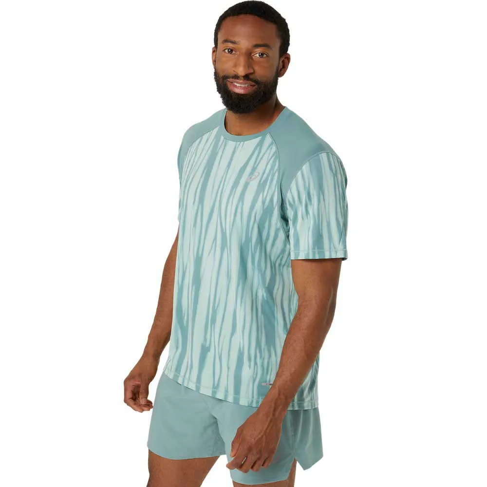 Asics Road All Over Print Kurzarm-t-shirt male Asics Road All Over Print Kurzarm-t-shirt male