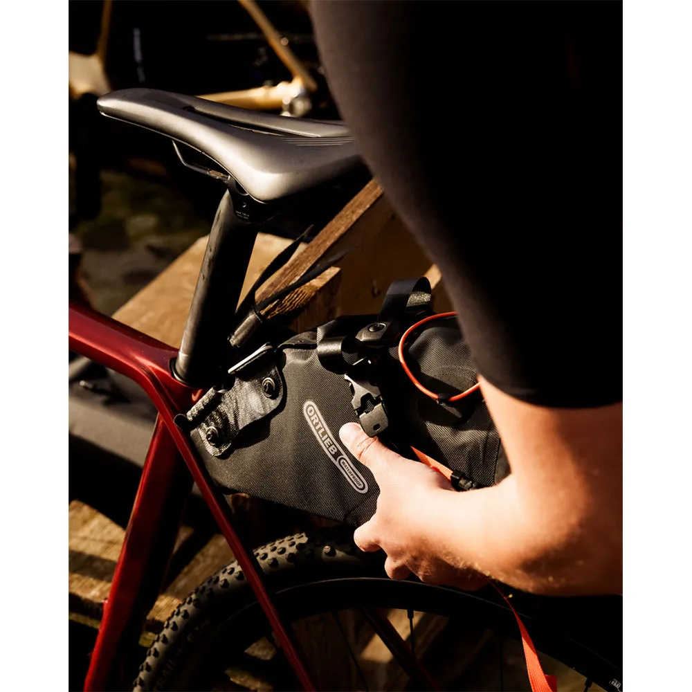 ASSOS X Ortlieb Satteltasche 11l, Dark sand, One Size ASSOS X Ortlieb Satteltasche 11l, Dark sand, One Size