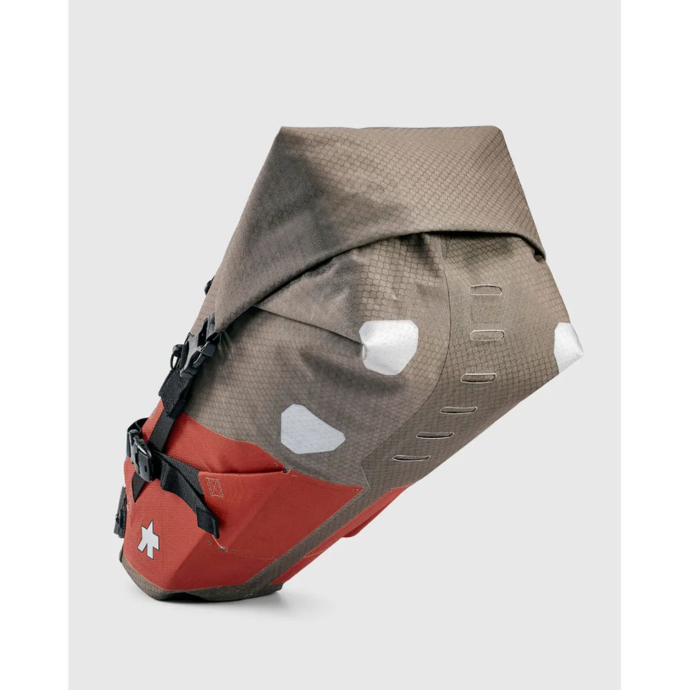 ASSOS X Ortlieb Satteltasche 11l, Dark sand, One Size ASSOS X Ortlieb Satteltasche 11l, Dark sand, One Size
