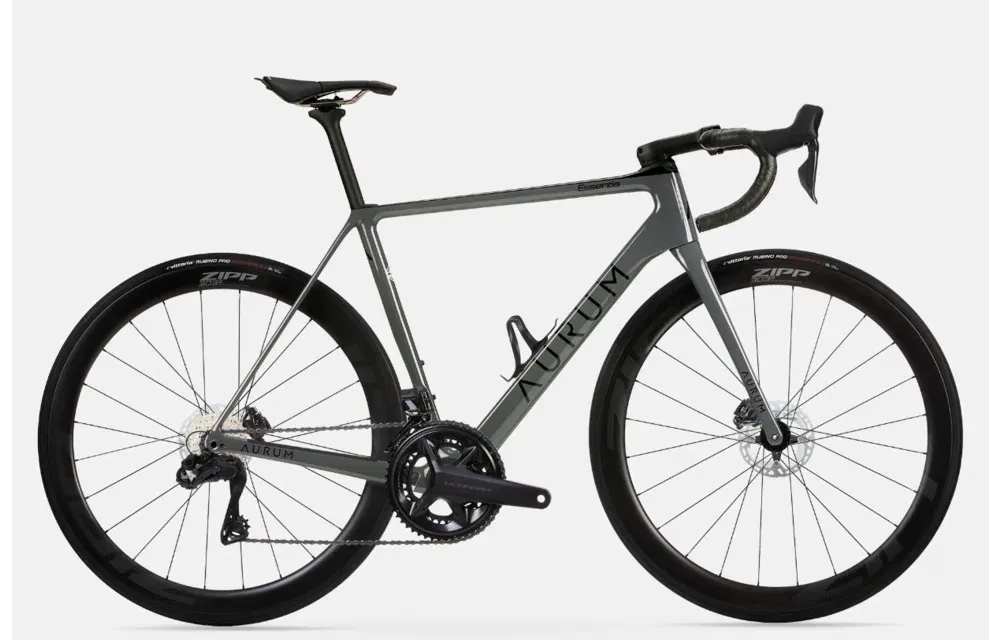 Aurum Magma Essentia Komplettes Rennrad SHIMANO Ultegra 8170 Aurum Magma Essentia Komplettes Rennrad SHIMANO Ultegra 8170