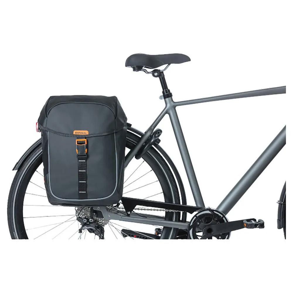 Basil Miles Tarpaulin Mik Fahrradtaschen 34l, Black / orange, One Size Basil Miles Tarpaulin Mik Fahrradtaschen 34l, Black / orange, One Size