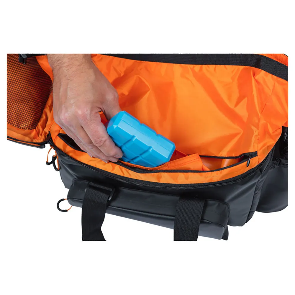 Basil Miles Tarpaulin Xl Pro Mik Fahrradtaschen 36l, Black / orange, One Size Basil Miles Tarpaulin Xl Pro Mik Fahrradtaschen 36l, Black / orange, One Size