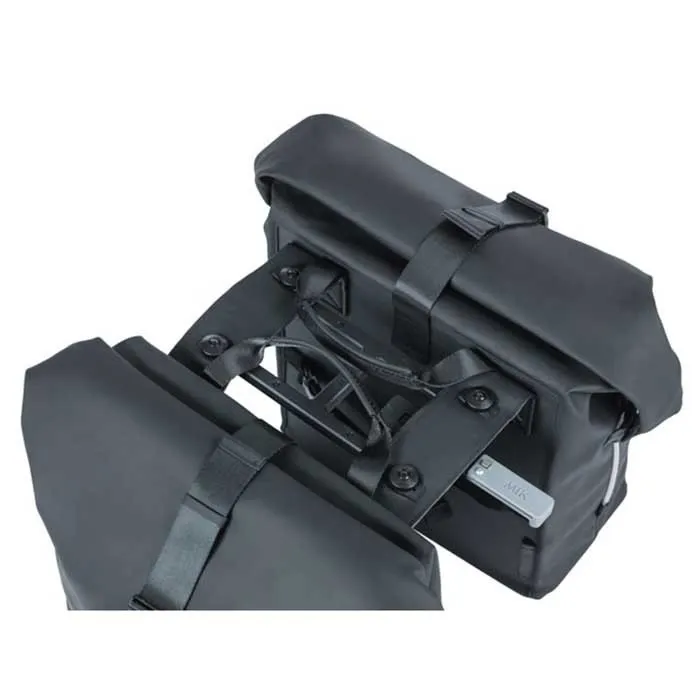 Basil Soho Mik 41l Fahrradtaschen, Black, One Size Basil Soho Mik 41l Fahrradtaschen, Black, One Size