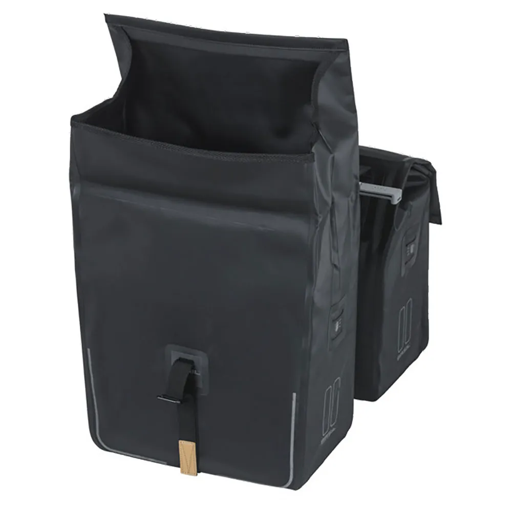 Basil Urban Dry Mik Fahrradtaschen 50l, Matte black, One Size Basil Urban Dry Mik Fahrradtaschen 50l, Matte black, One Size