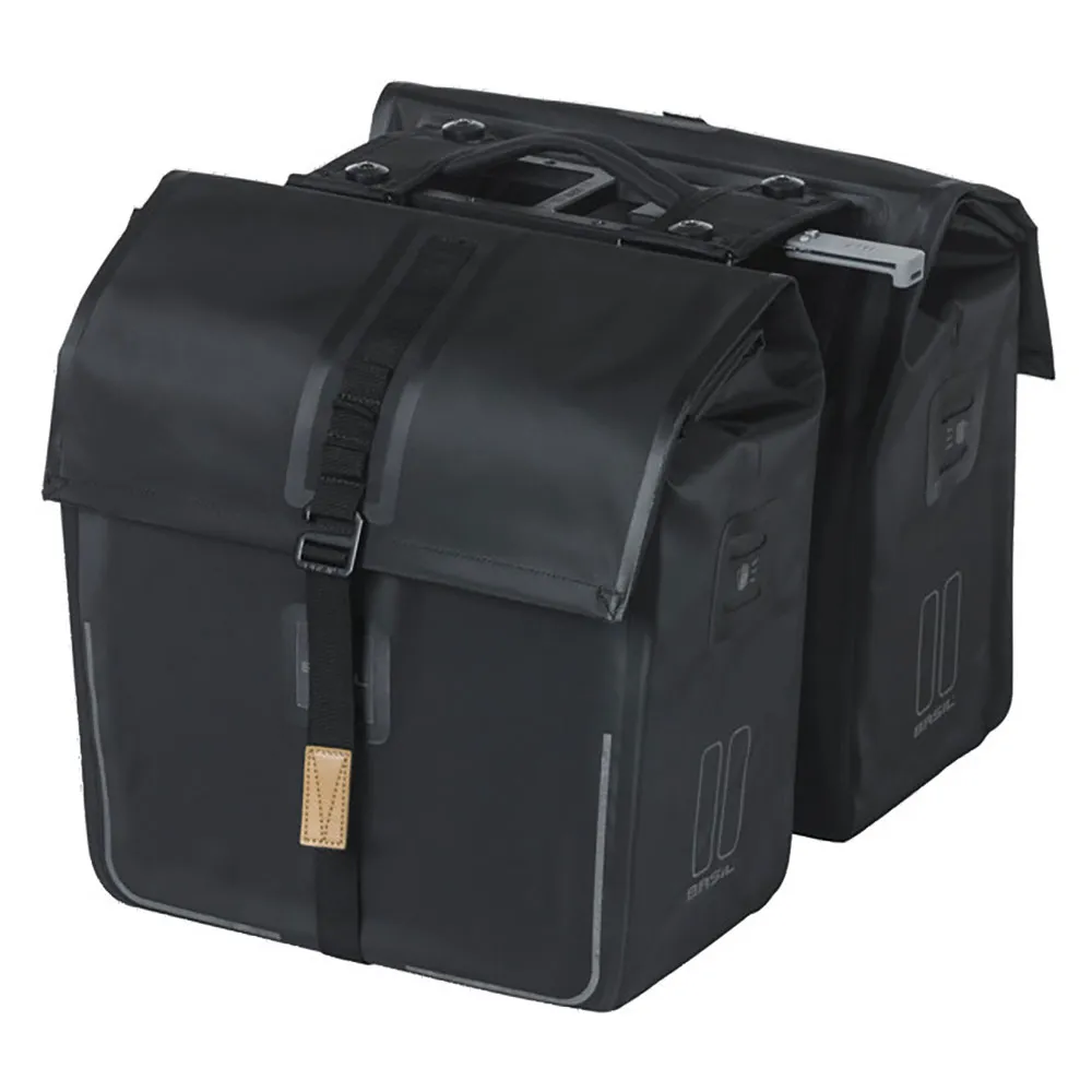 Basil Urban Dry Mik Fahrradtaschen 50l, Matte black, One Size Basil Urban Dry Mik Fahrradtaschen 50l, Matte black, One Size