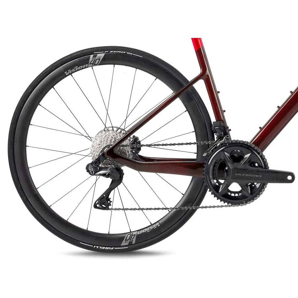 BH Bikes Ultralight 7.0 Ultegra Di2 8150 2025 Rennrad BH Bikes Ultralight 7.0 Ultegra Di2 8150 2025 Rennrad