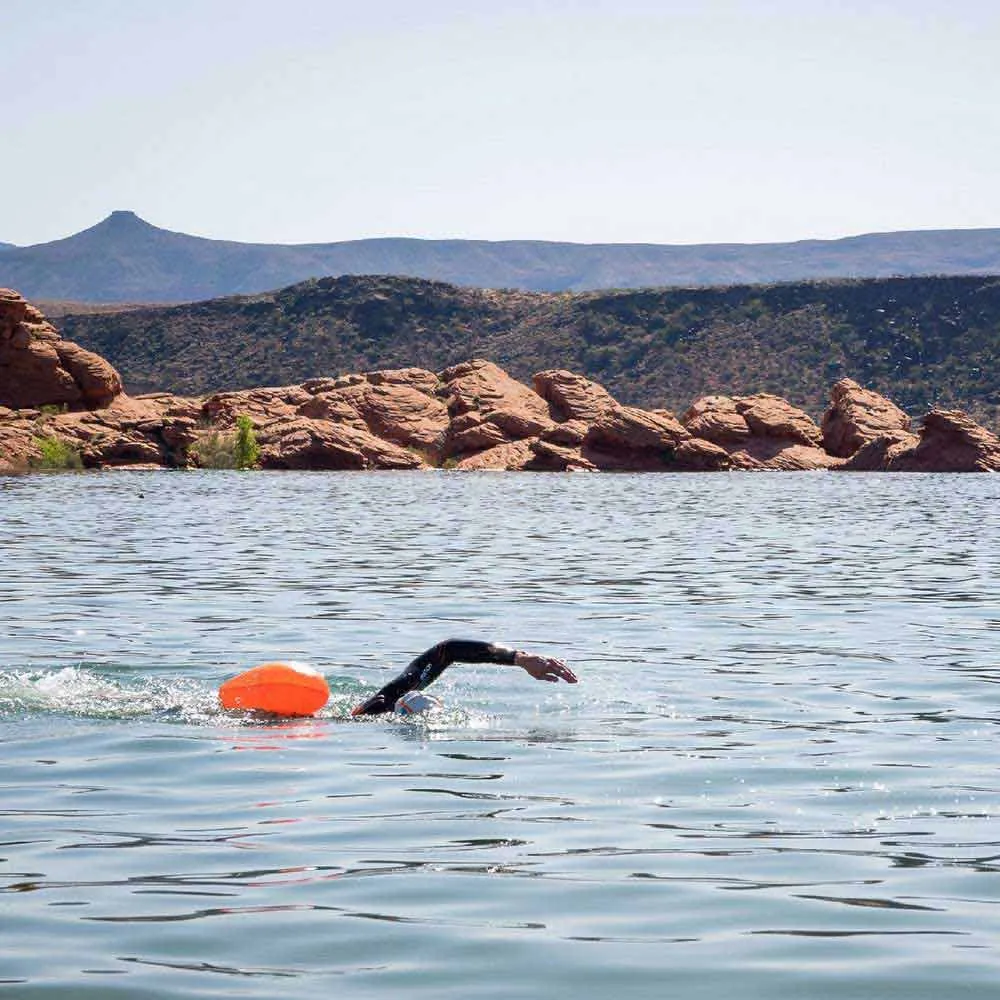 blueseventy Buddy Plus Boje Mit Trockenem Beutel, Orange blueseventy Buddy Plus Boje Mit Trockenem Beutel, Orange