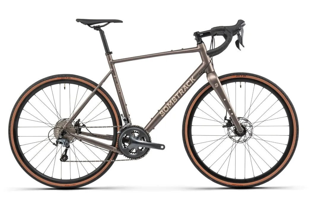 Bombtrack AUDAX AL ROAD Matt Warm Grey 28" Diamant Bombtrack AUDAX AL ROAD Matt Warm Grey 28" Diamant