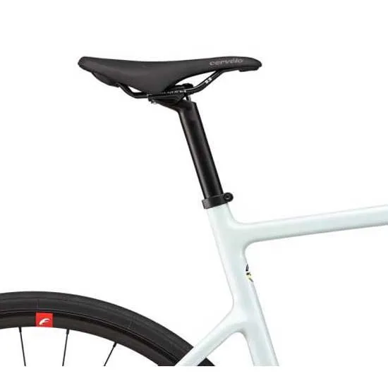 Cervélo Caledonia 105 R7150 Di2 2023 Rennrad Cervélo Caledonia 105 R7150 Di2 2023 Rennrad