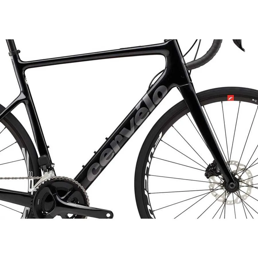 Cervélo Caledonia 105 R7150 Di2 2023 Rennrad Cervélo Caledonia 105 R7150 Di2 2023 Rennrad
