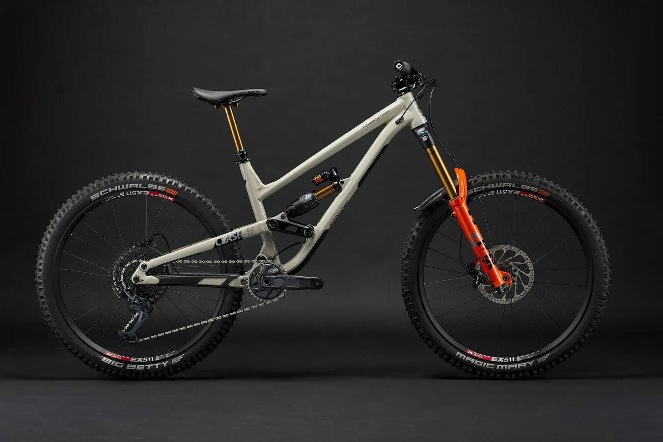 Commencal CLASH SIGNATURE CHALK 27,5" Diamant, Beige, L Commencal CLASH SIGNATURE CHALK 27,5" Diamant, Beige, L