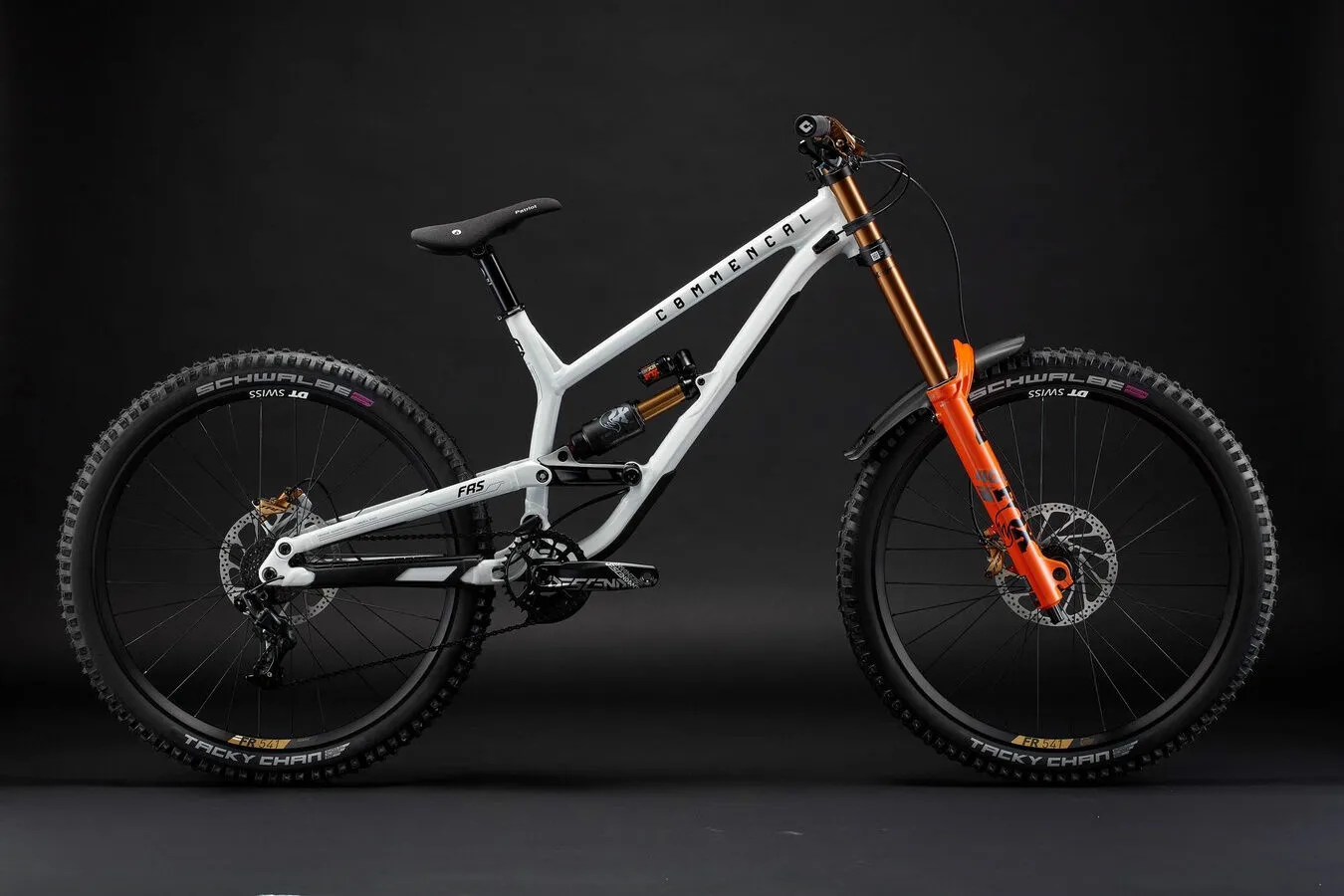 Commencal FRS SIGNATURE PURE WHITE 27,5" Trapez Diamant, Weiß, M Commencal FRS SIGNATURE PURE WHITE 27,5" Trapez Diamant, Weiß, M