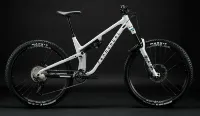 Commencal META V5 ESSENTIAL PURE WHITE 29" Diamant Commencal META V5 ESSENTIAL PURE WHITE 29" Diamant