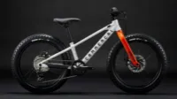 Commencal RAMONES 20 REVOSHIFT PURE WHITE 20" Diamant Commencal RAMONES 20 REVOSHIFT PURE WHITE 20" Diamant