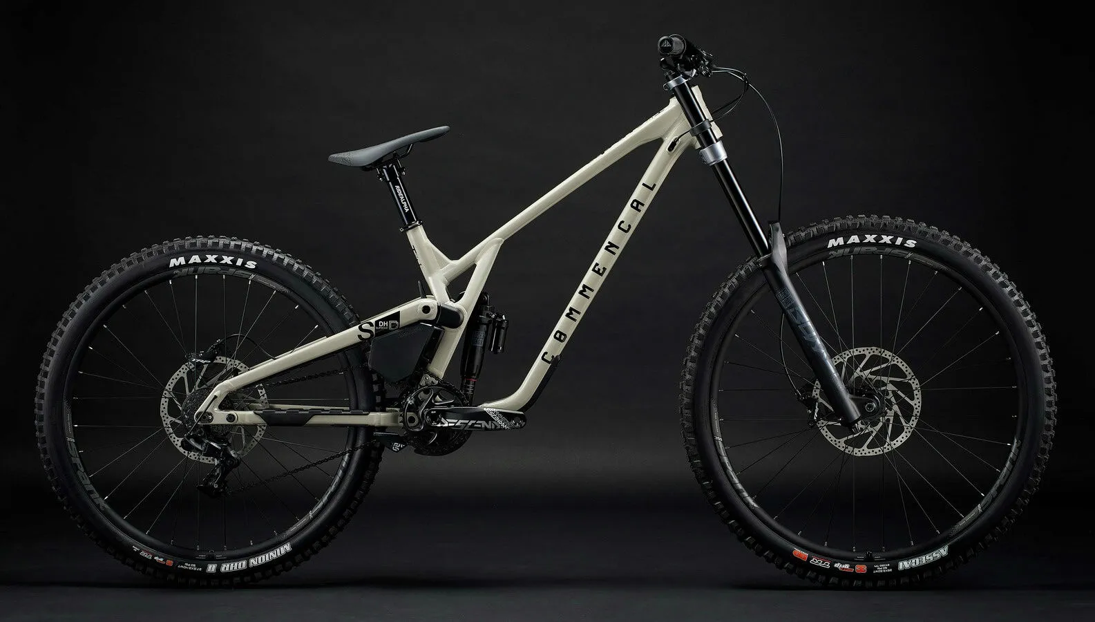 Commencal SUPREME DH V5 RIDE CHALK 29"/27,5" Diamant, Beige, L Commencal SUPREME DH V5 RIDE CHALK 29"/27,5" Diamant, Beige, L
