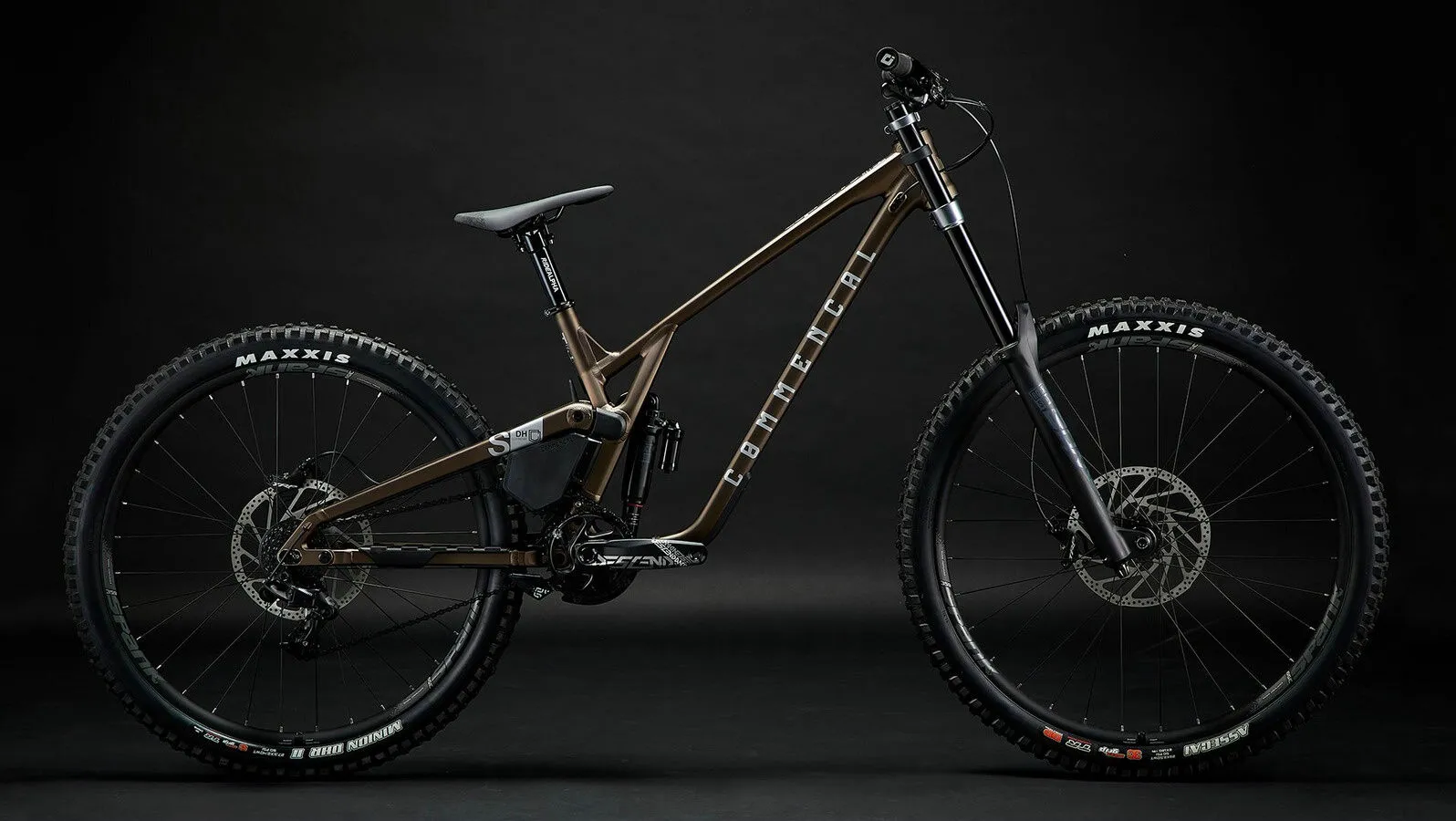Commencal SUPREME DH V5 RIDE FROZEN BROWN 29"/27,5" Diamant, Hersteller-frozen brown, M Commencal SUPREME DH V5 RIDE FROZEN BROWN 29"/27,5" Diamant, Hersteller-frozen brown, M