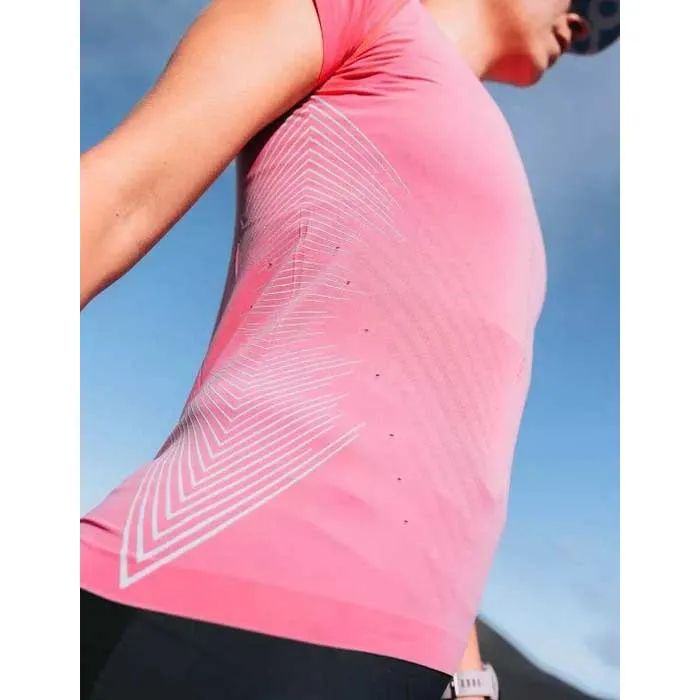 Compressport Aw00094b Kurzarm-t-shirt female Compressport Aw00094b Kurzarm-t-shirt female