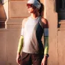 Compressport Su00008b Armwärmer male, White / safe yellow