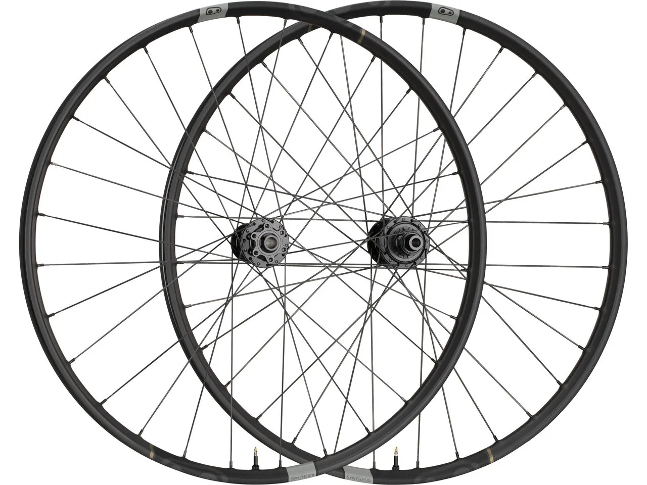 Crankbrothers Synthesis Enduro 11 I9 Carbon Disc 6-Loch 29" Boost Laufradsatz, Black, 29" Satz (VR 15 x 110 Boost + HR 12 x 148 Boost) SRAM XD Crankbrothers Synthesis Enduro 11 I9 Carbon Disc 6-Loch 29" Boost Laufradsatz, Black, 29" Satz (VR 15 x 110 Boost + HR 12 x 148 Boost) SRAM XD