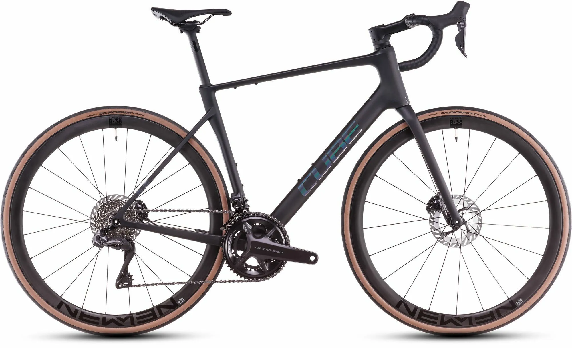 Cube Attain C:62 SLT ´n´rainbow 28" Diamant, Carbon