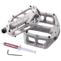DMR V8 Classic Flat Pedale DMR V8 Classic Flat Pedale
