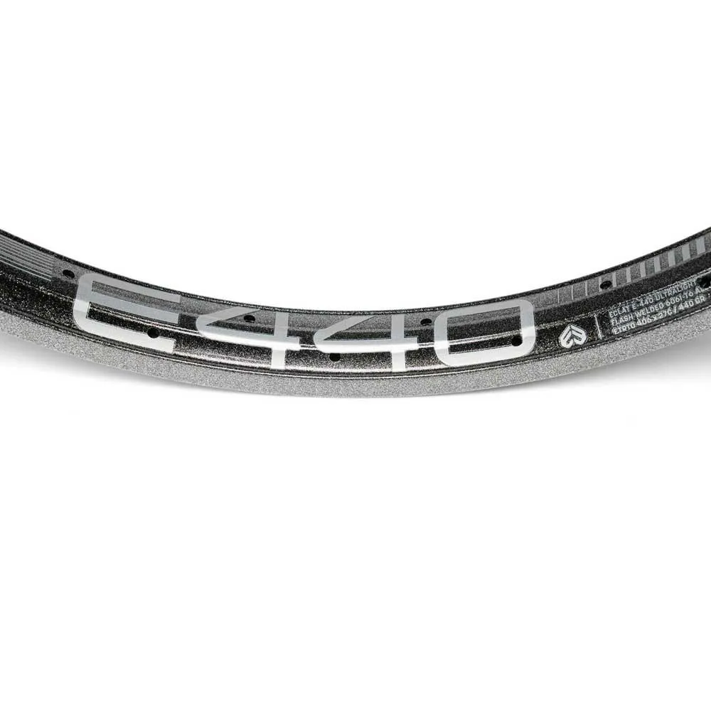 Eclat E440 34 Mm Felge, Carbon gunmetal, 20" 36H Eclat E440 34 Mm Felge, Carbon gunmetal, 20" 36H