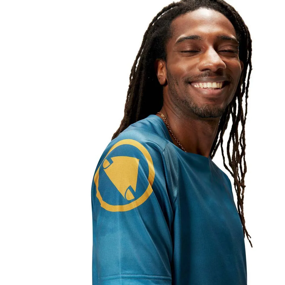 Endura Cloud Ltd Kurzarm-t-shirt Endura Cloud Ltd Kurzarm-t-shirt