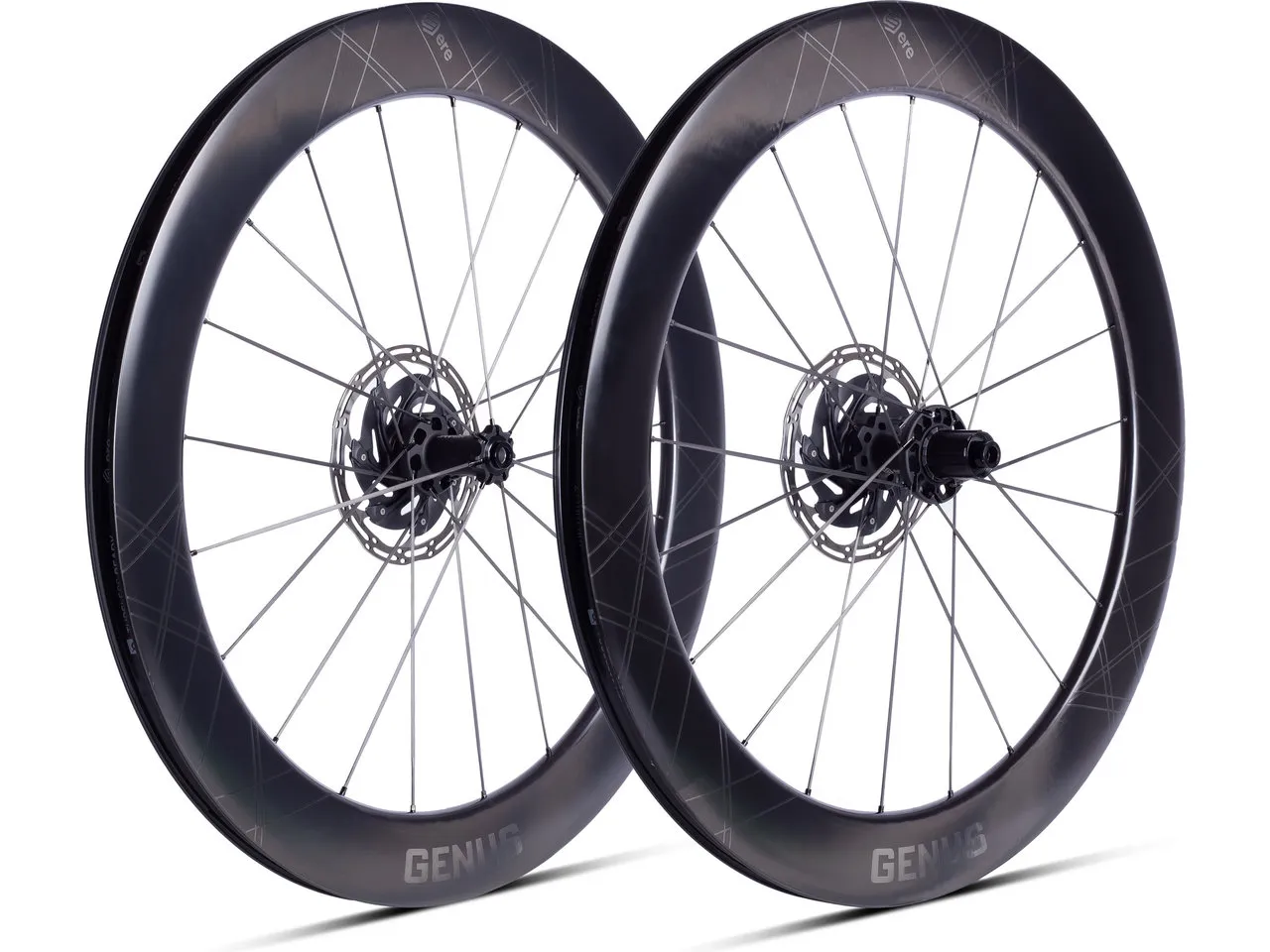 Ere Research Genus II AE65-R Carbon Disc Center Lock 28" Laufradsatz, Schwarz Ere Research Genus II AE65-R Carbon Disc Center Lock 28" Laufradsatz, Schwarz