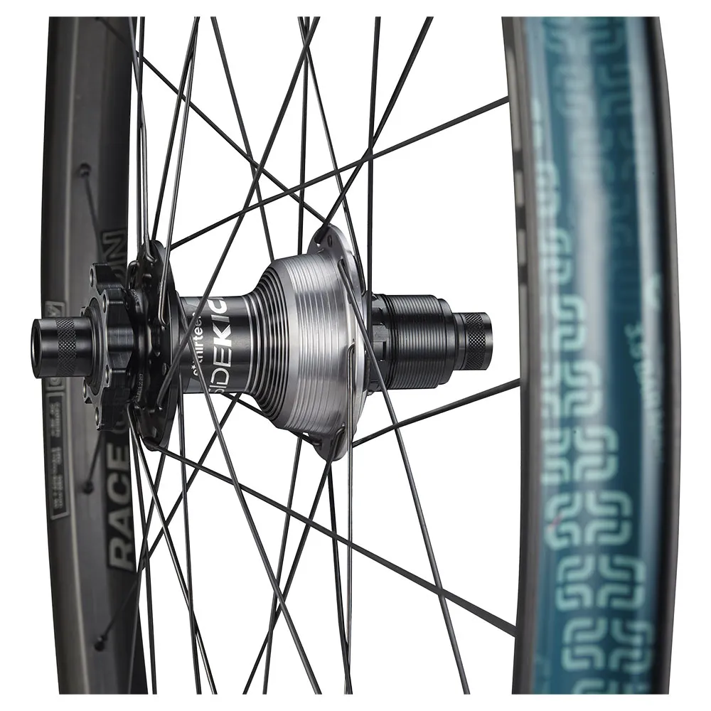 e*thirteen Sylvan Sidekick/race 29´´ Carbon Am Disc 6b Mtb Hinterrad, Black, 12 x 148mm, Sram XDR e*thirteen Sylvan Sidekick/race 29´´ Carbon Am Disc 6b Mtb Hinterrad, Black, 12 x 148mm, Sram XDR