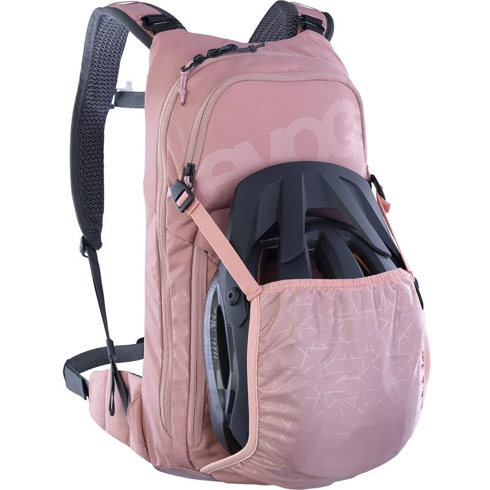 EVOC Stage 6 Rucksack + 2 L Trinkblase EVOC Stage 6 Rucksack + 2 L Trinkblase