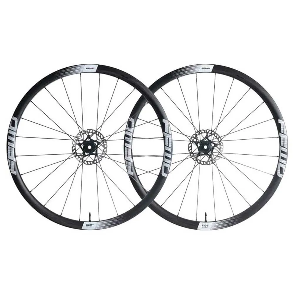 FFWD Ryot 33 Cl Disc Tubeless Rennrad Laufradsatz, Black, 12 x 100 / 12 x 142mm, Sram XDR FFWD Ryot 33 Cl Disc Tubeless Rennrad Laufradsatz, Black, 12 x 100 / 12 x 142mm, Sram XDR