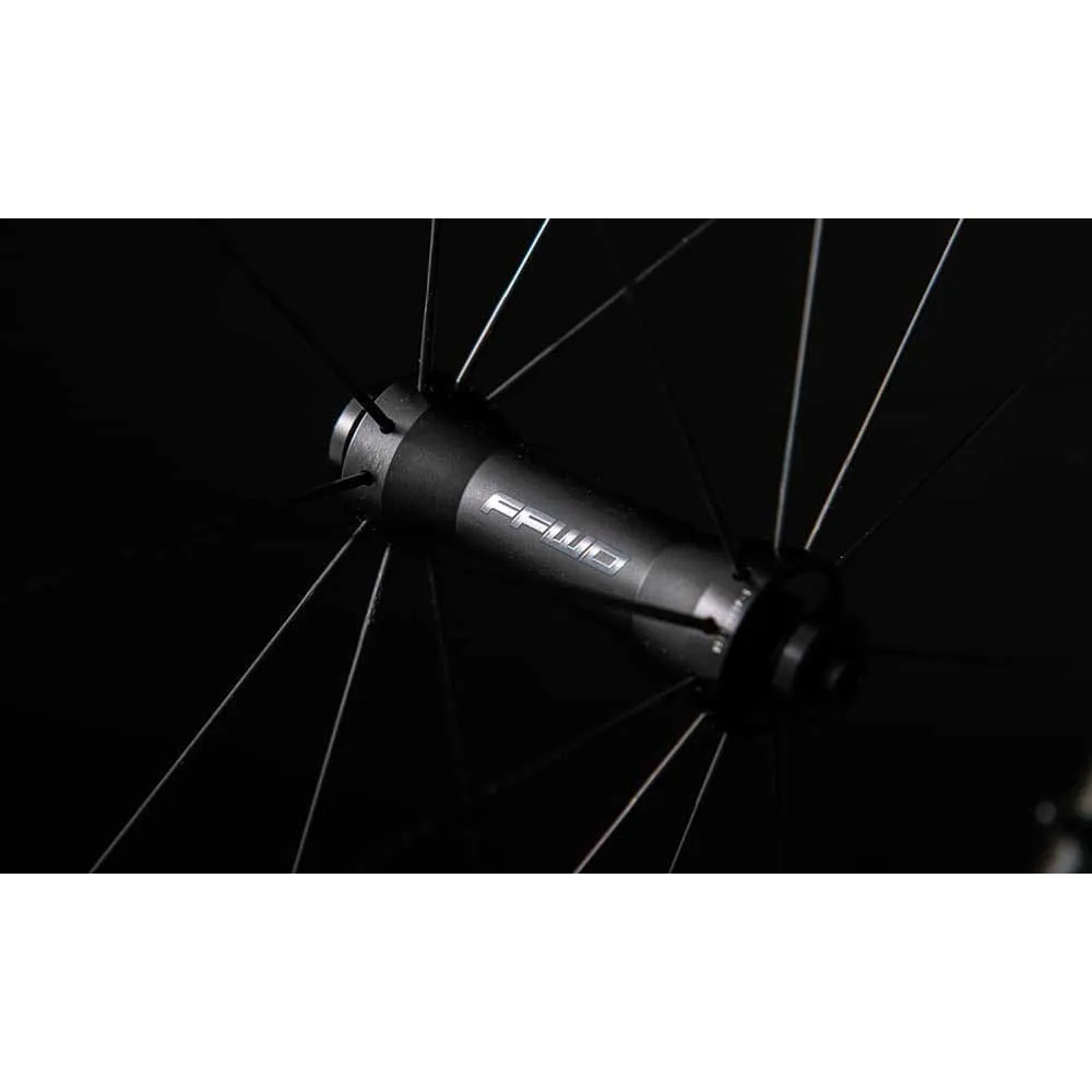 FFWD Tyro 2.0 Tubeless Rennrad Laufradsatz, Black, 12 x 100 / 12 x 142mm, Shimano/Sram HG
