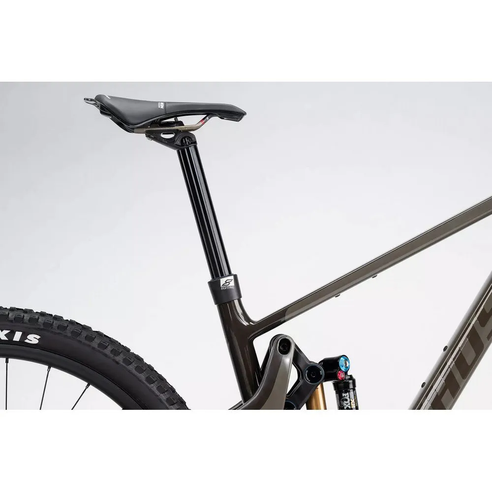 Ghost Riot Am Cf/cf 160/140 Full Party 29´´ Xt 2023 Mountainbike Ghost Riot Am Cf/cf 160/140 Full Party 29´´ Xt 2023 Mountainbike