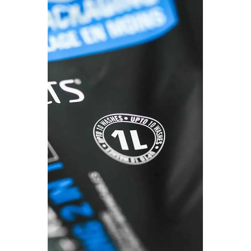 Grangers Waschen + Imprägnieren Kleidung 2in1 Reiniger & Wasserabweisend 1l, Black / blue, One Size Grangers Waschen + Imprägnieren Kleidung 2in1 Reiniger & Wasserabweisend 1l, Black / blue, One Size