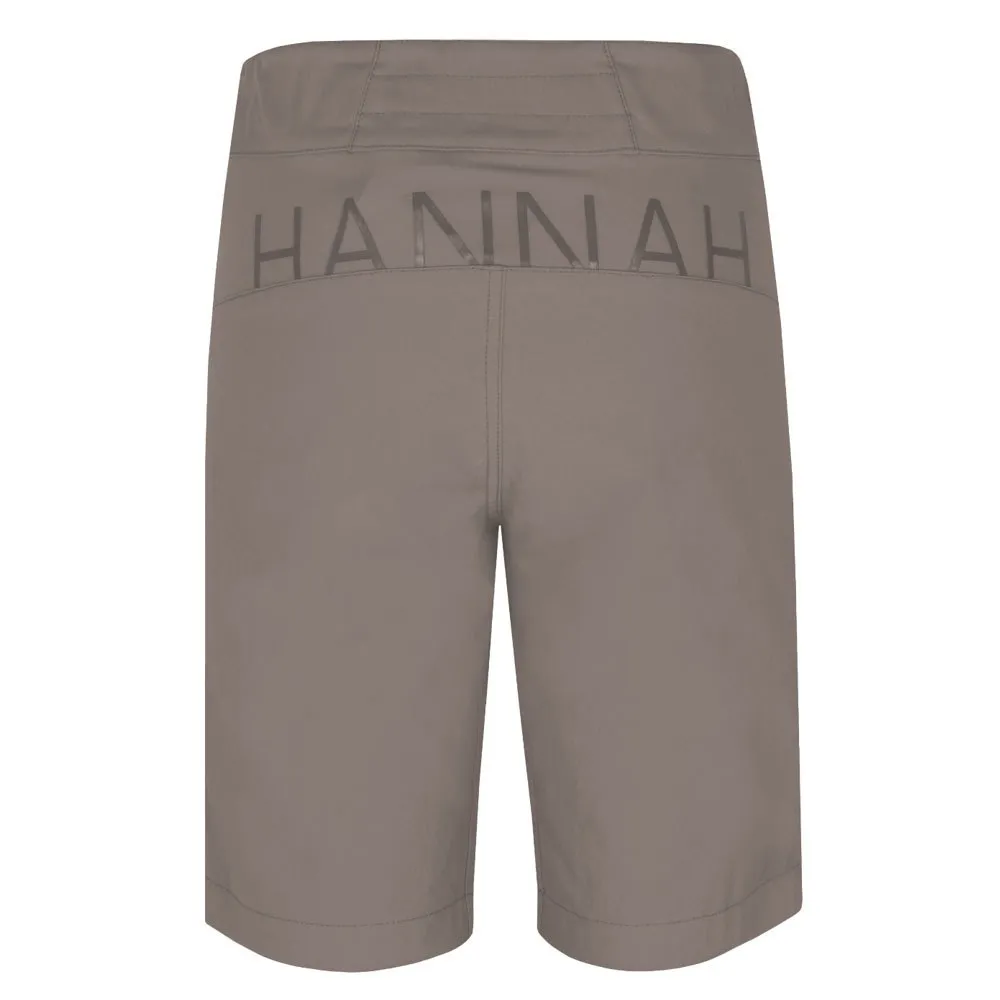 Hannah Sia Kurze Hose