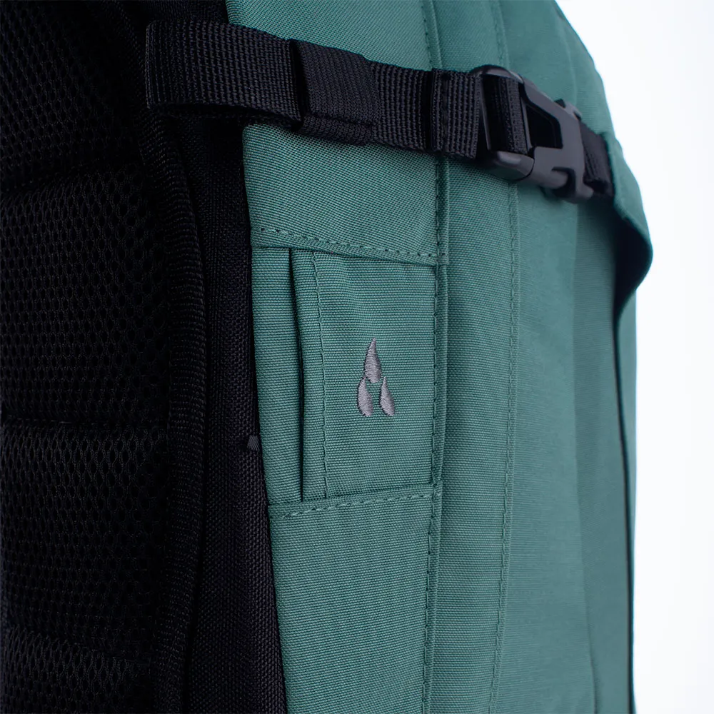 Hi-tec River 20l Rucksack Hi-tec River 20l Rucksack