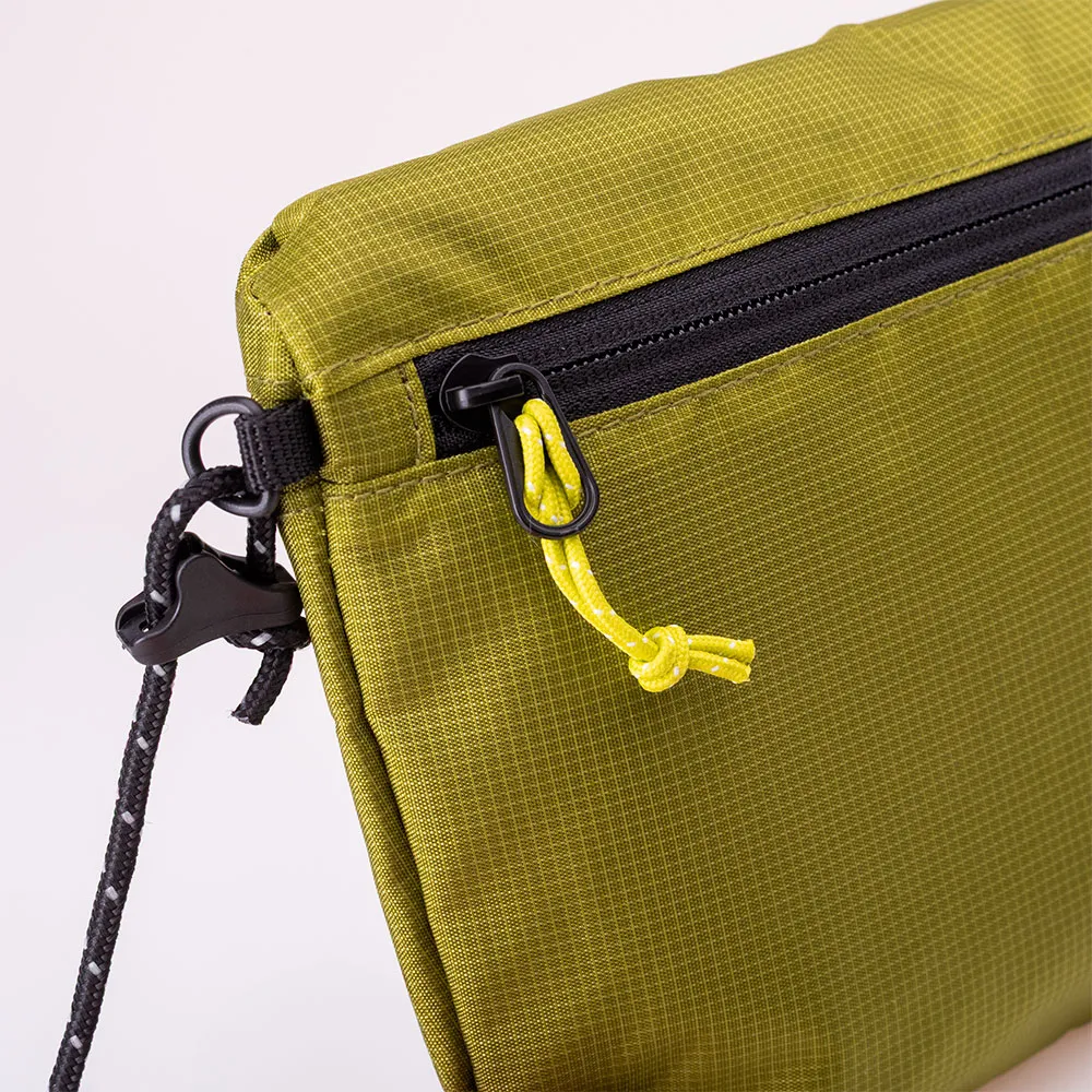 Iguana Vela 2l Gürteltasche, Olive Iguana Vela 2l Gürteltasche, Olive